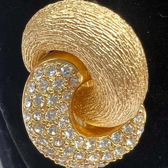 RARE 1980’s Vintage Christian Dior Love Knot Necklace & Earrings - Picture 4 of 10